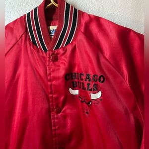 Vintage Chicago Bulls 1980s bomber jacket